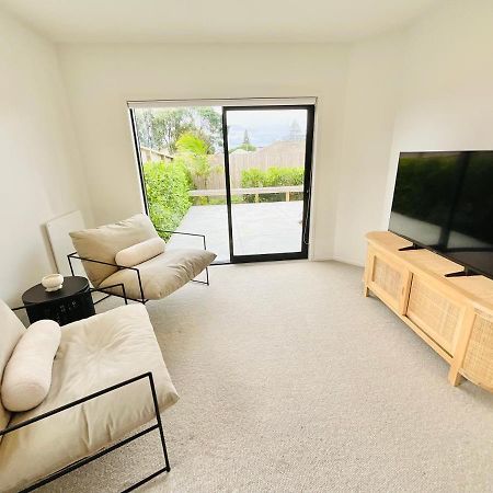 Deluxe Downtown Mount Maunganui Villa Luaran gambar