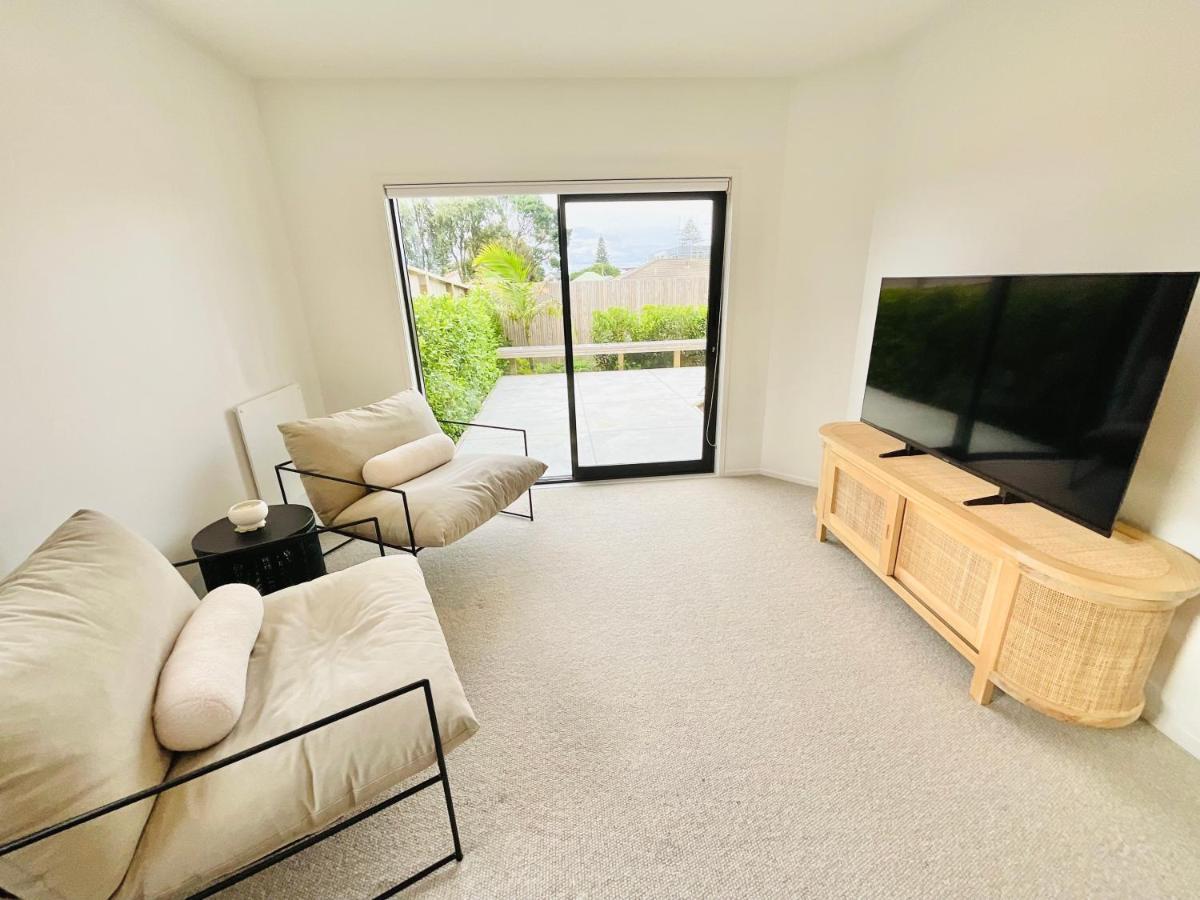 Deluxe Downtown Mount Maunganui Villa Luaran gambar