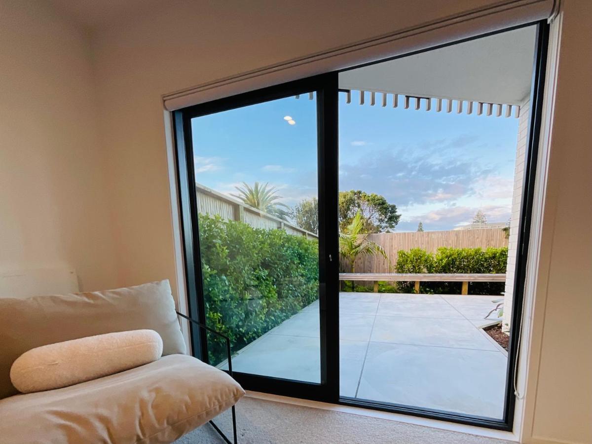 Deluxe Downtown Mount Maunganui Villa Luaran gambar