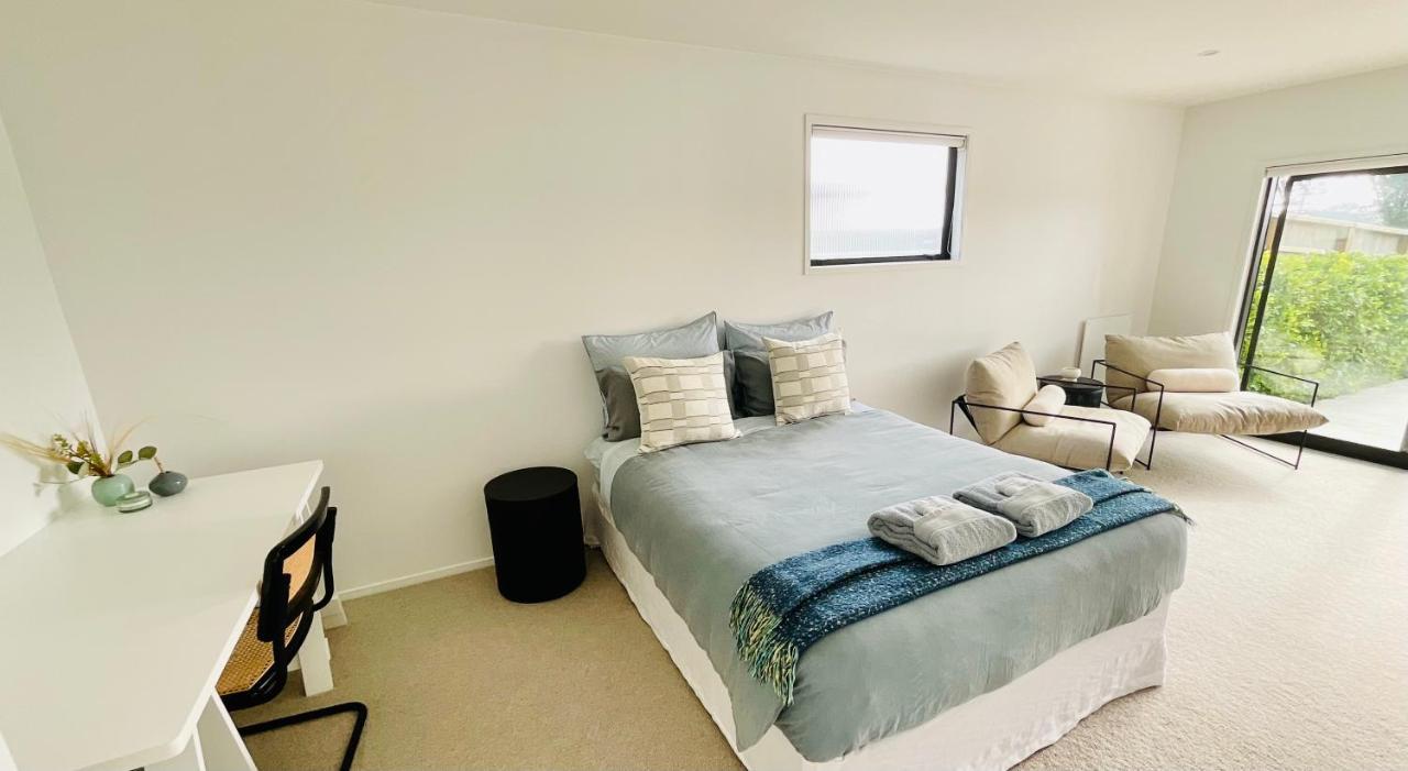 Deluxe Downtown Mount Maunganui Villa Luaran gambar