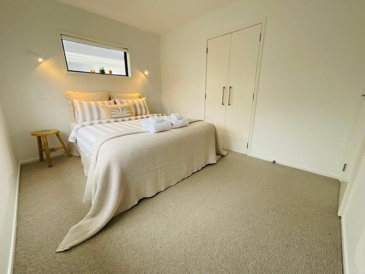 Deluxe Downtown Mount Maunganui Villa Luaran gambar