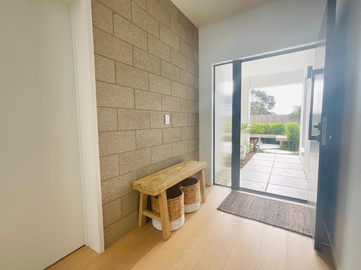 Deluxe Downtown Mount Maunganui Villa Luaran gambar