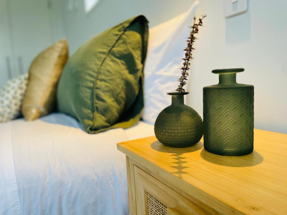 Deluxe Downtown Mount Maunganui Villa Luaran gambar