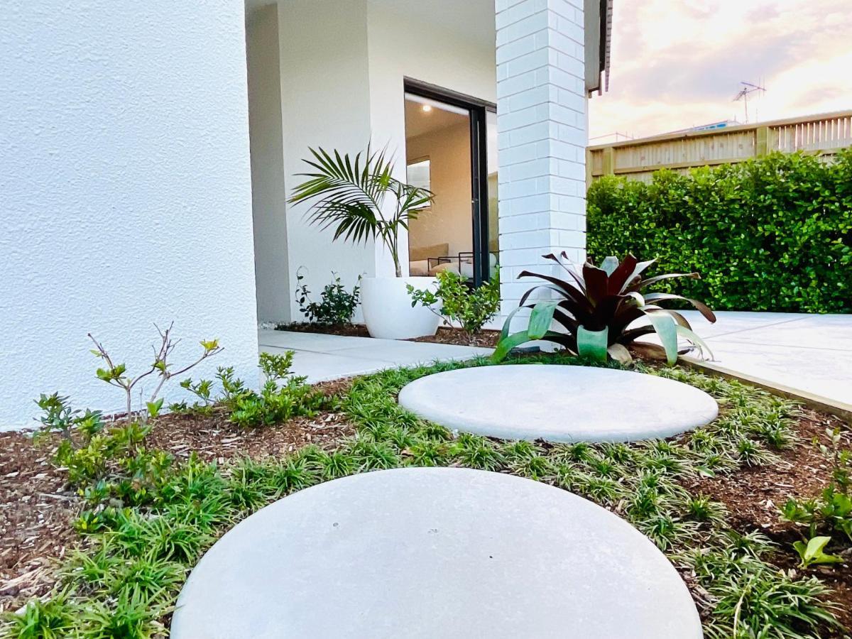 Deluxe Downtown Mount Maunganui Villa Luaran gambar